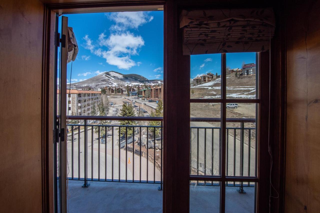 Two Bedroom Condo With Balcony Over Mountaineer Square - Just Steps From The Slopes! Condo クレスティド・ビュート エクステリア 写真
